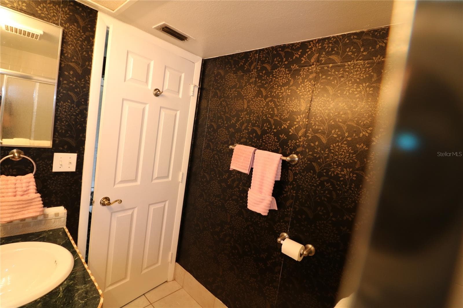 Bathroom 2 - 105 LAKESIDE CT #ELW VI UNIT 5, OLDSMAR