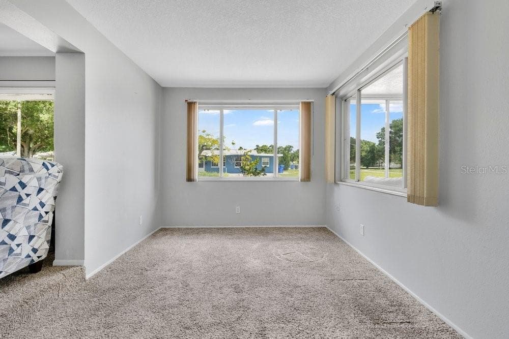 Bonus room for office, den, workout space - 7400 36TH AVE N, ST PETERSBURG