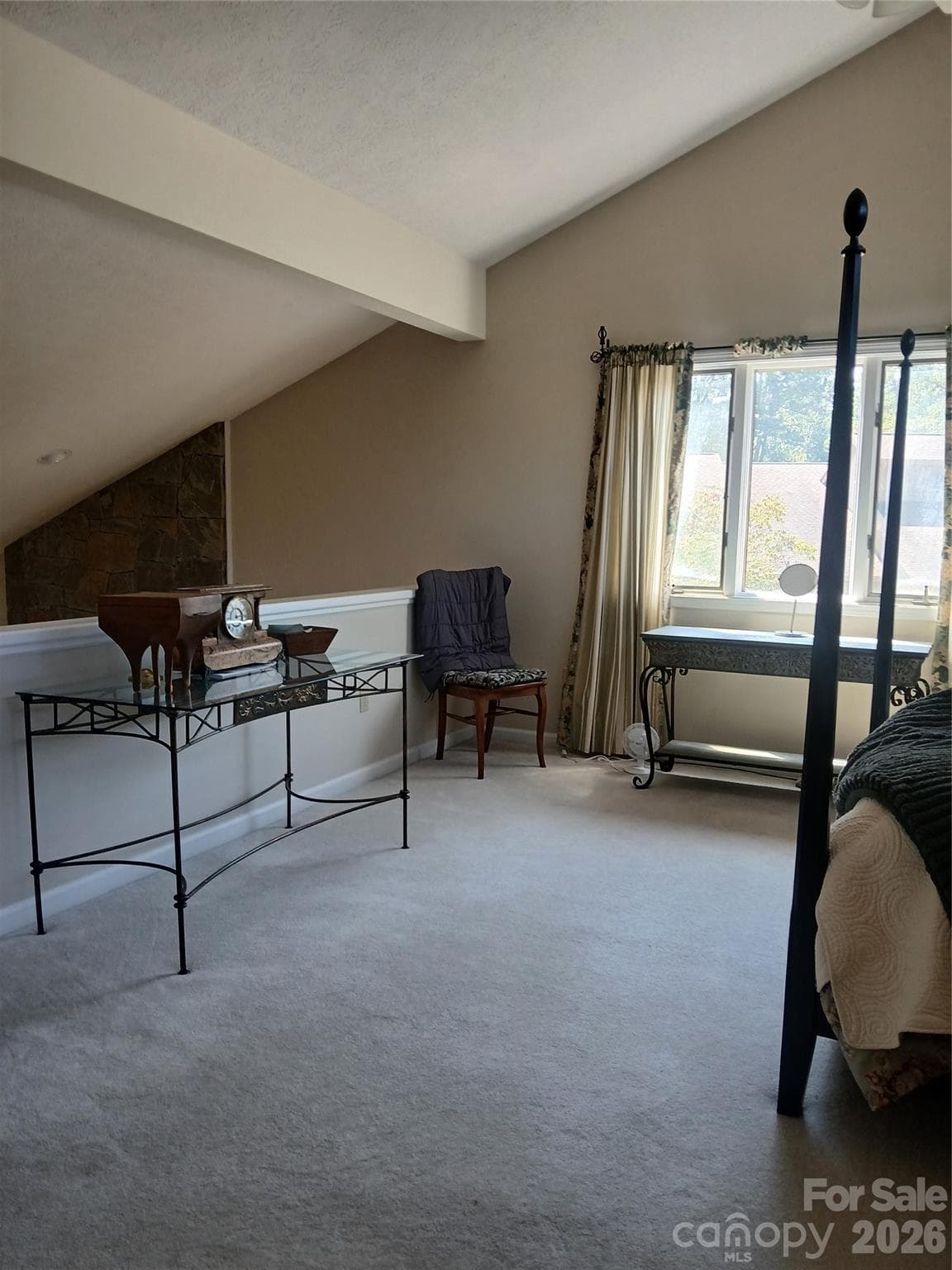 Loft - 304 red oak Drive, Hendersonville