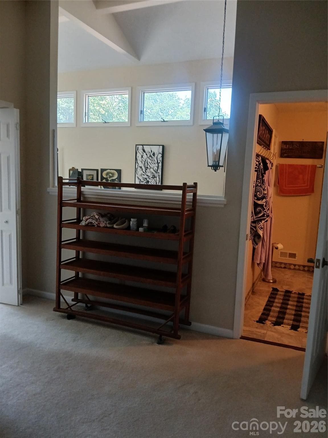 Sitting area in loft - 304 red oak Drive, Hendersonville
