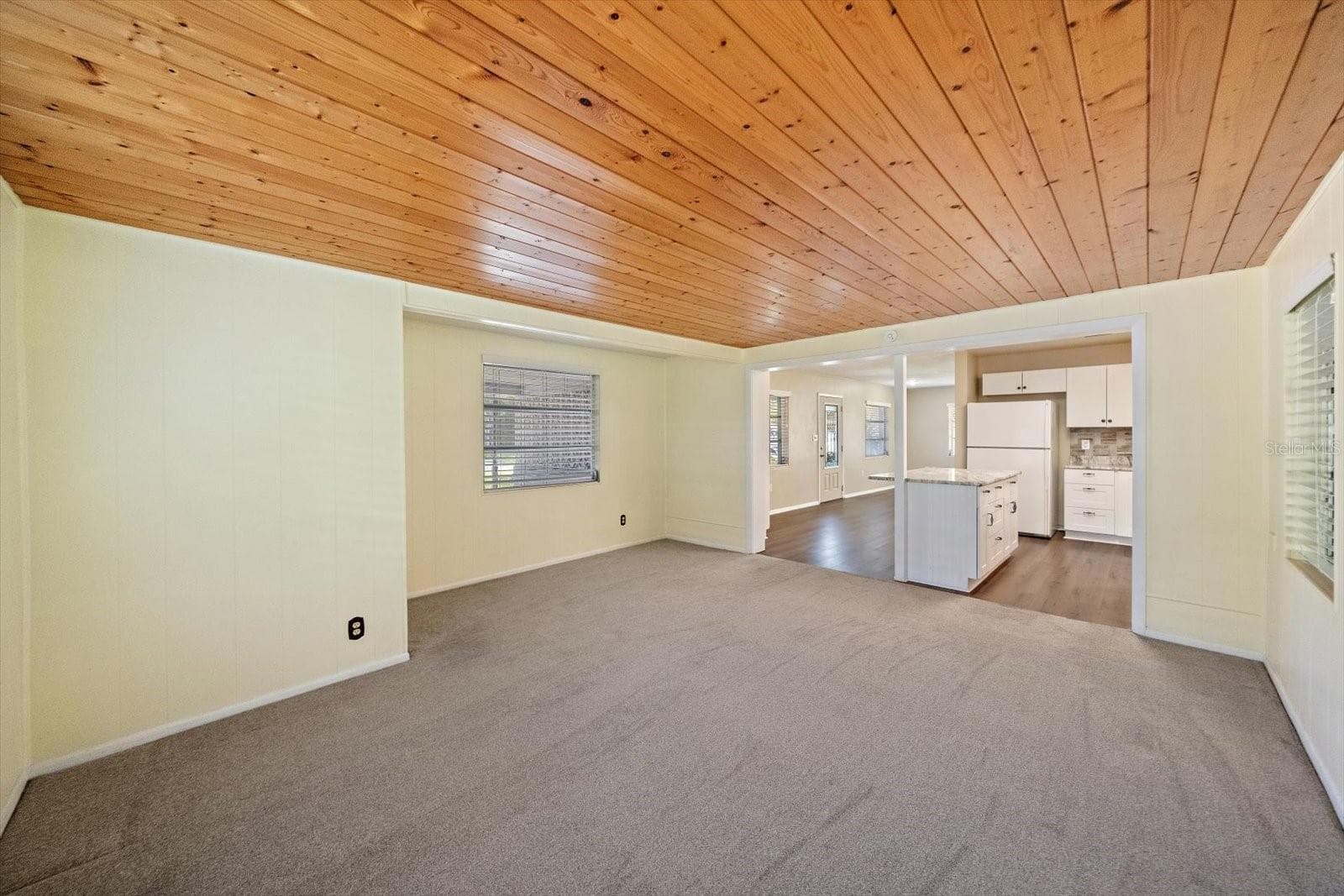 Single Family Residence at 5507 HARBOR RD, BRADENTON, photo 13 of 36