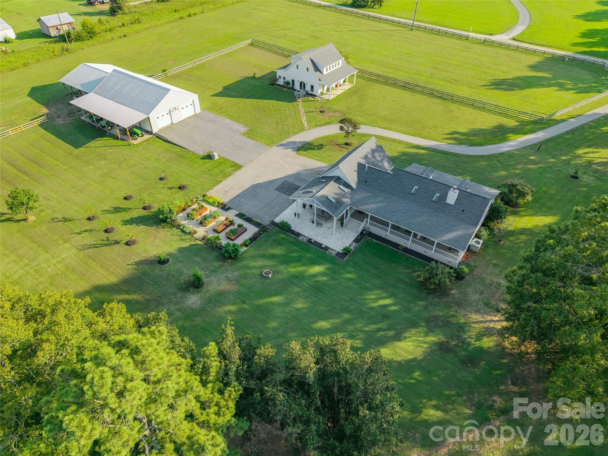 Single Family Residence at 2298 Willow Creek Road, Rock Hill, photo 32 of 48