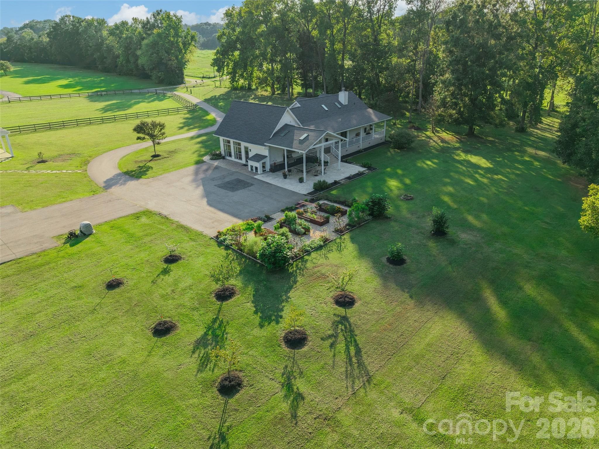 Single Family Residence at 2298 Willow Creek Road, Rock Hill, photo 33 of 48