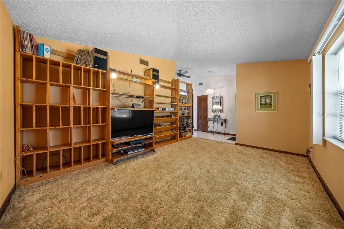 Single Family Residence at 17371 SW 26TH TERRACE RD, OCALA, photo 6 of 53