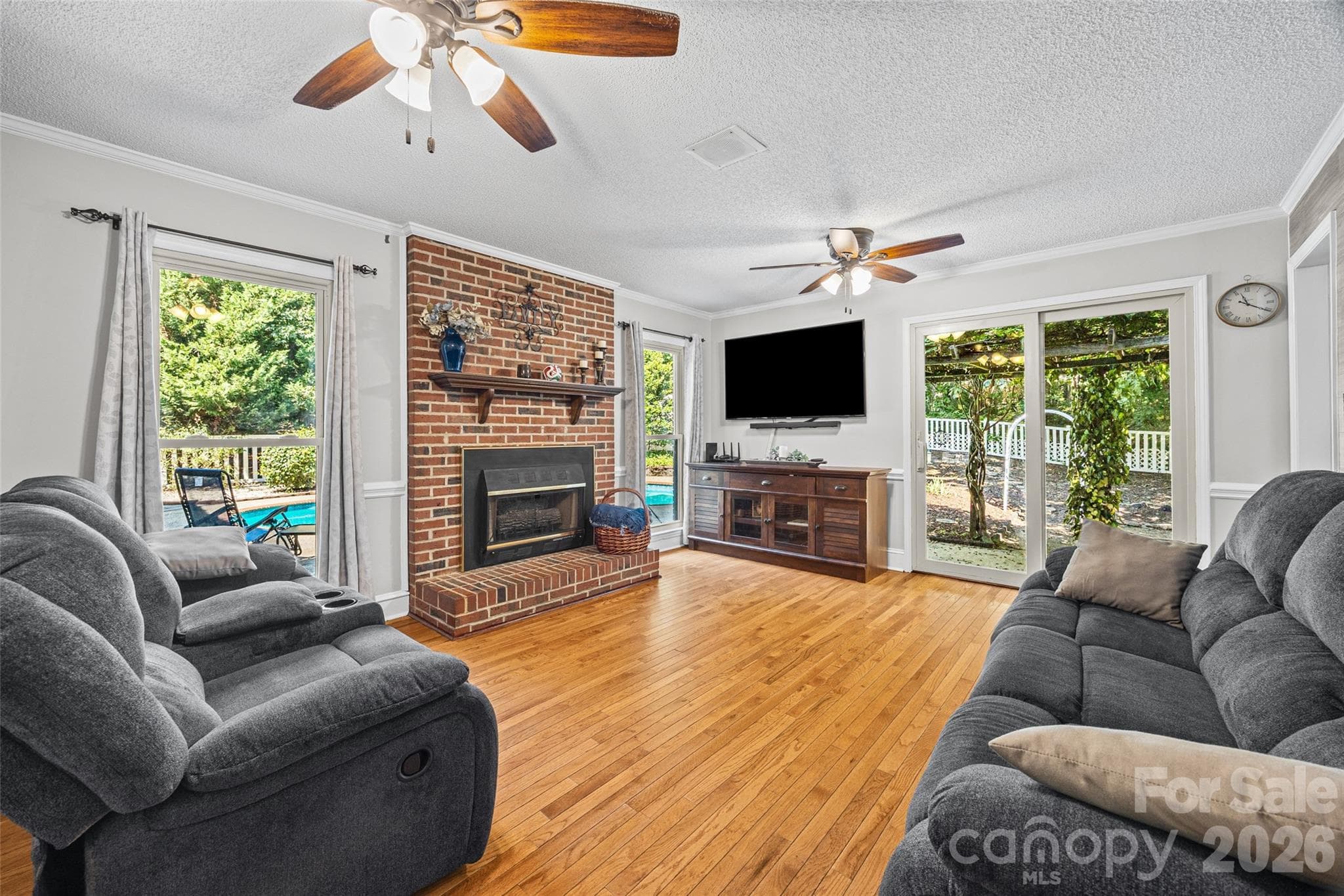 Single Family Residence at 1596 Old Tara Lane, Fort Mill, photo 7 of 37