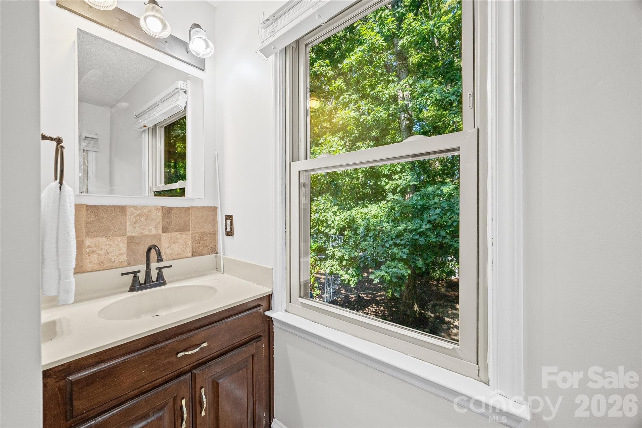 Single Family Residence at 1596 Old Tara Lane, Fort Mill, photo 23 of 37