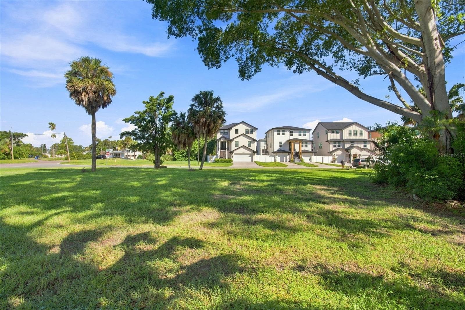 Land at 4647 VENETIAN BLVD NE, ST PETERSBURG, photo 3 of 10