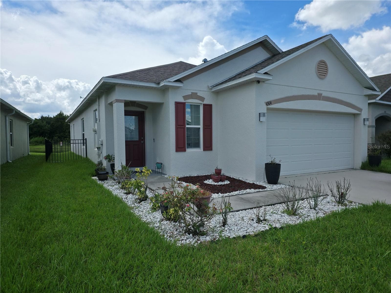 Single Family Residence at 4304 DESERT ROSE AVE, KISSIMMEE, photo 2 of 16