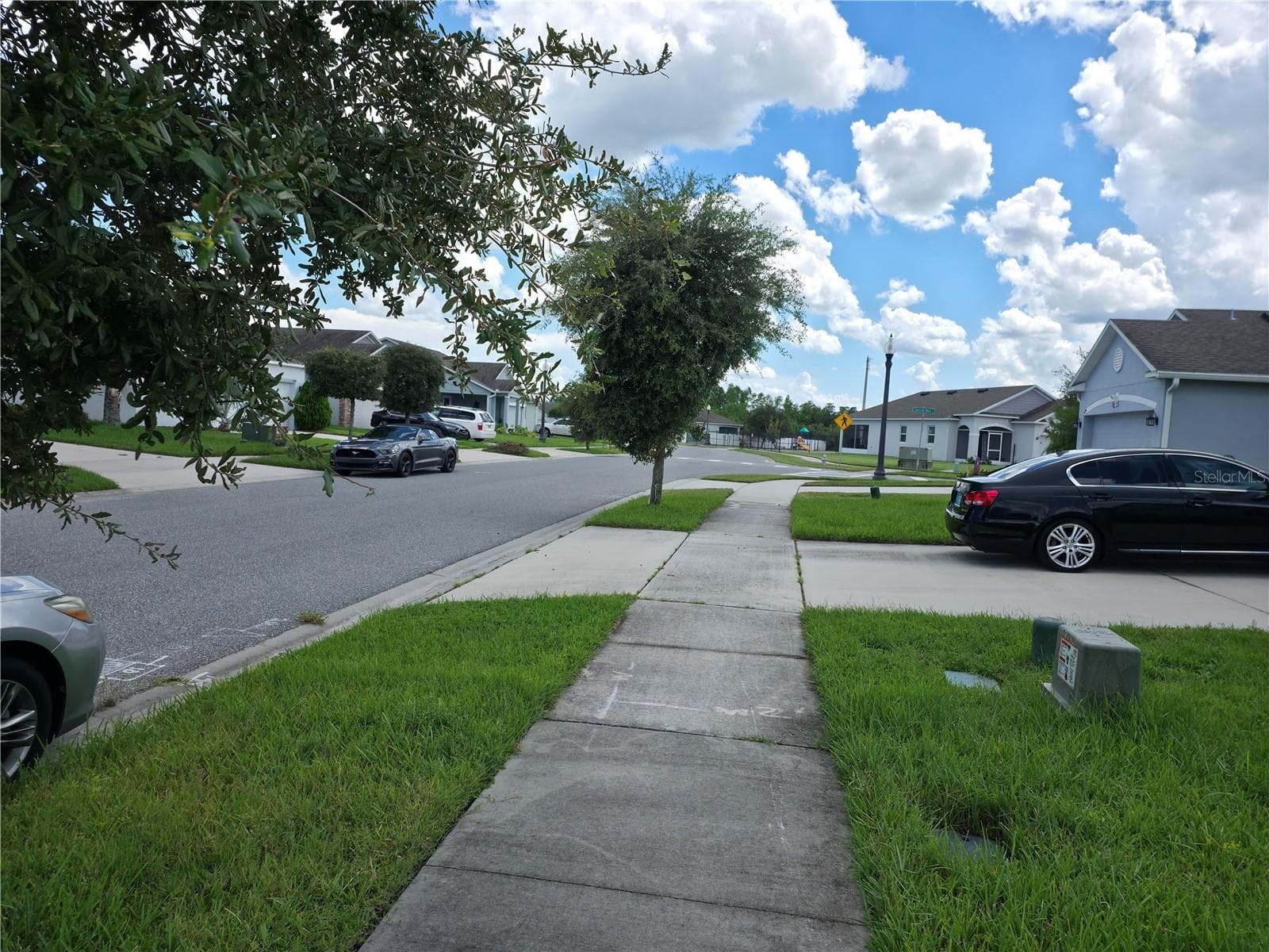 Single Family Residence at 4304 DESERT ROSE AVE, KISSIMMEE, photo 3 of 16