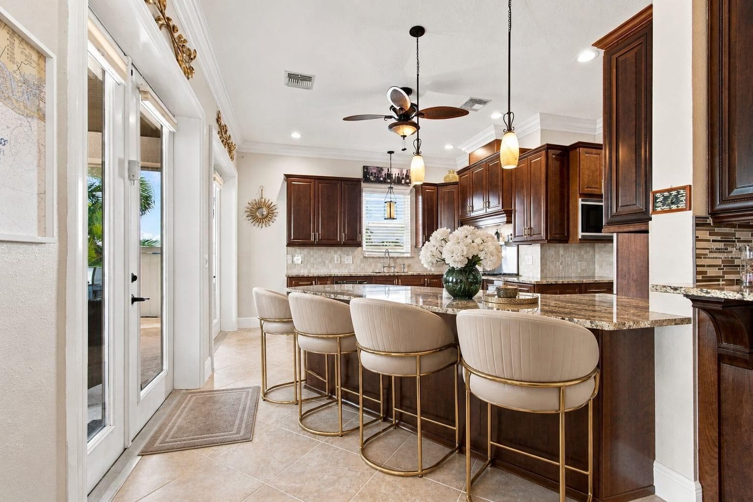 virtually staged - 11220 8TH ST E, TREASURE ISLAND