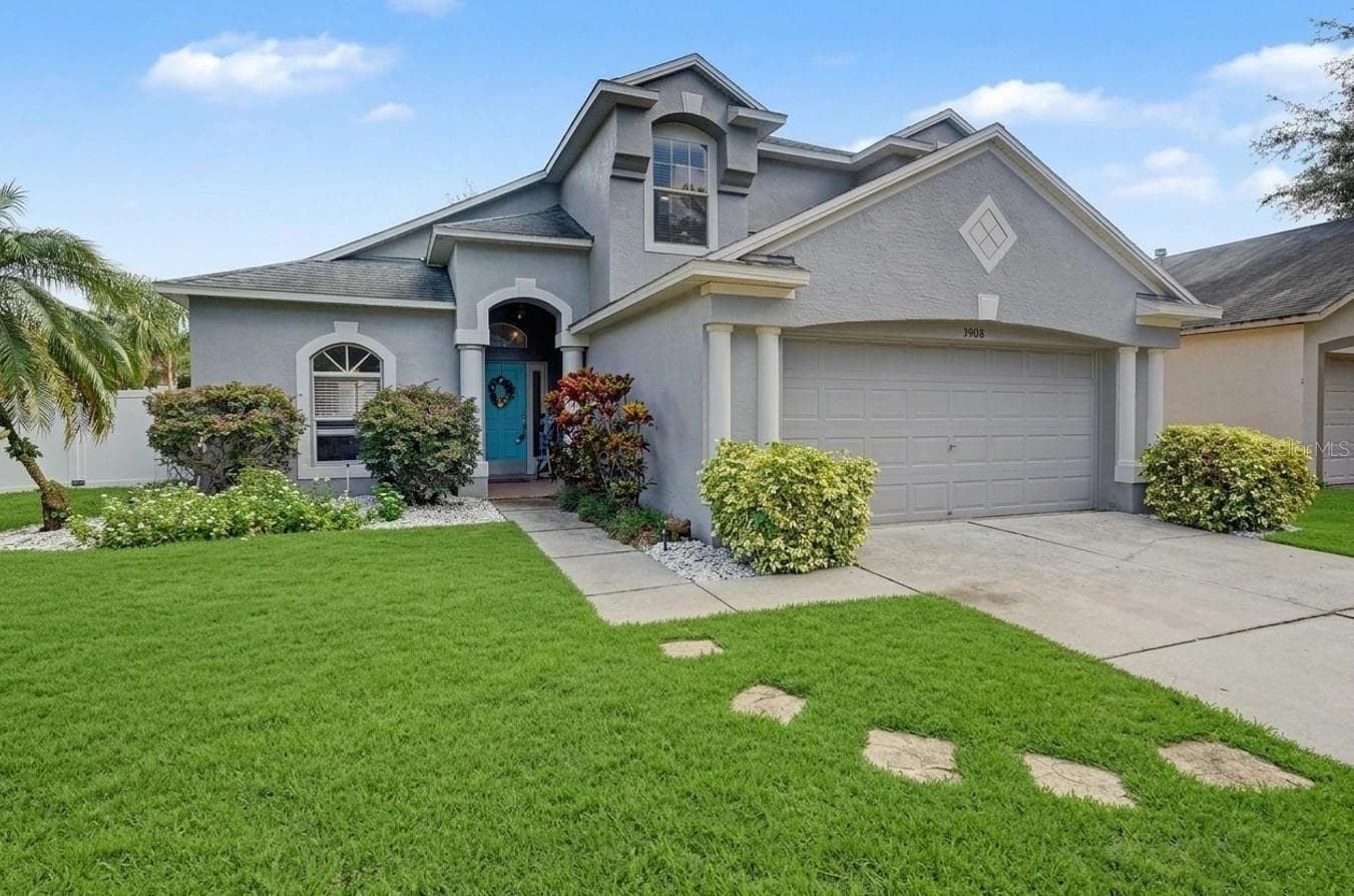3908 BRILEY LOOP