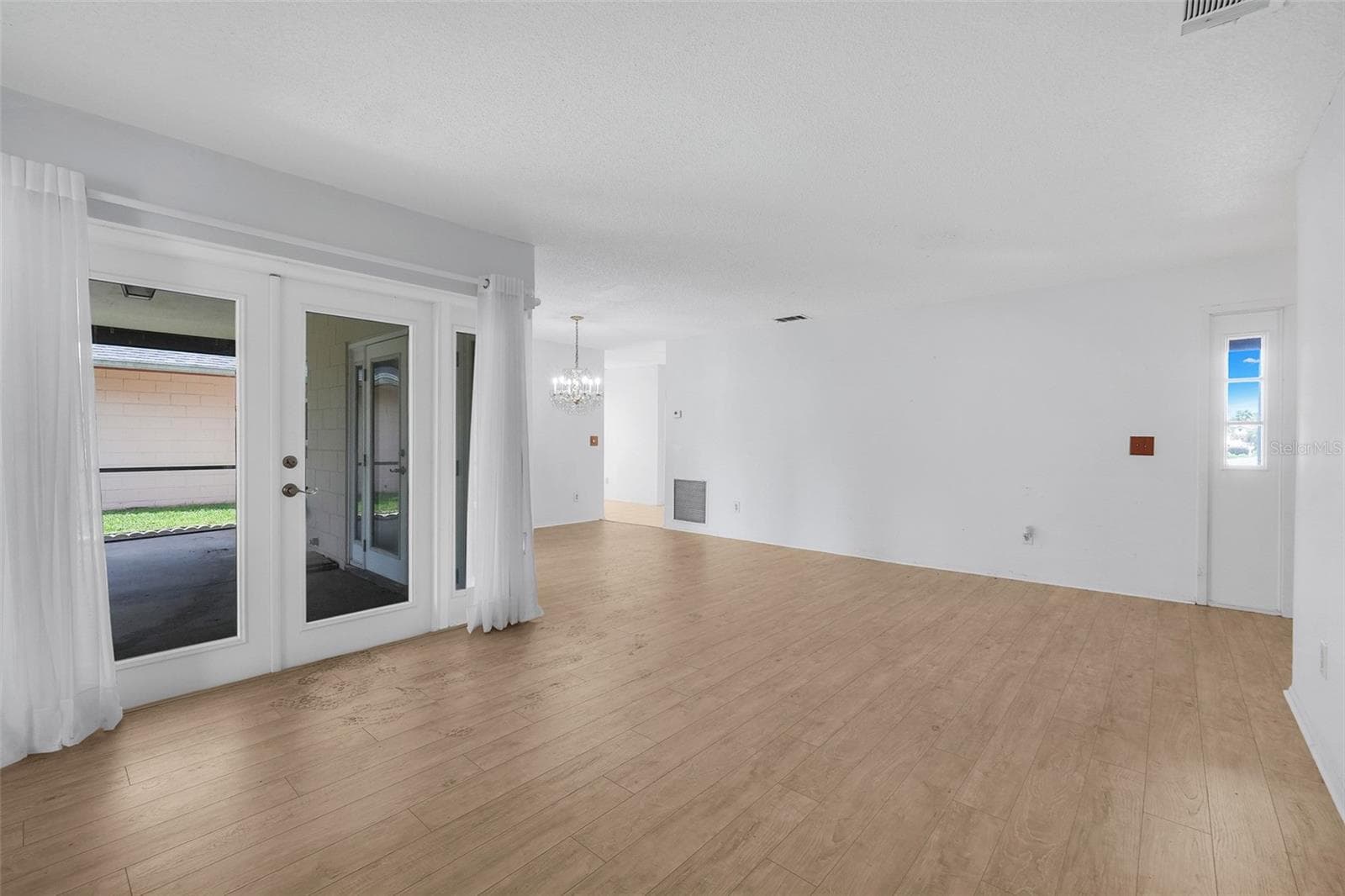 Single Family Residence at 2847 SUNBRANCH DRIVE, ORLANDO, photo 6 of 26