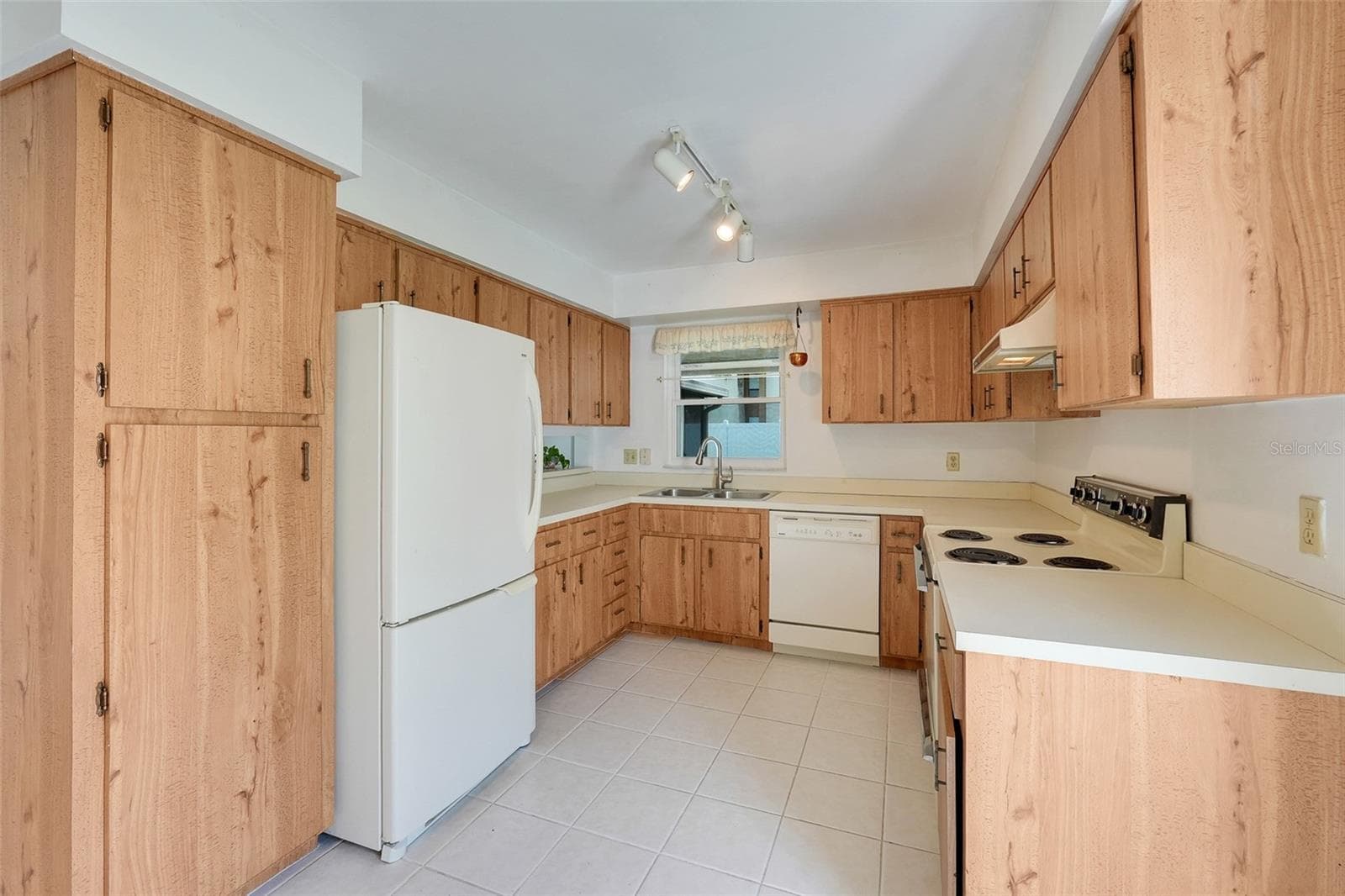 Single Family Residence at 2847 SUNBRANCH DRIVE, ORLANDO, photo 11 of 26