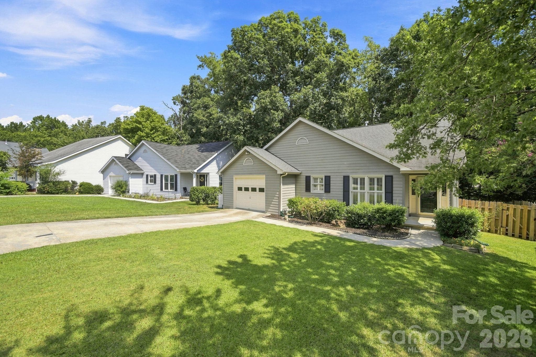 Single Family Residence at 167 Sea Island Boulevard, Fort Mill, photo 3 of 46
