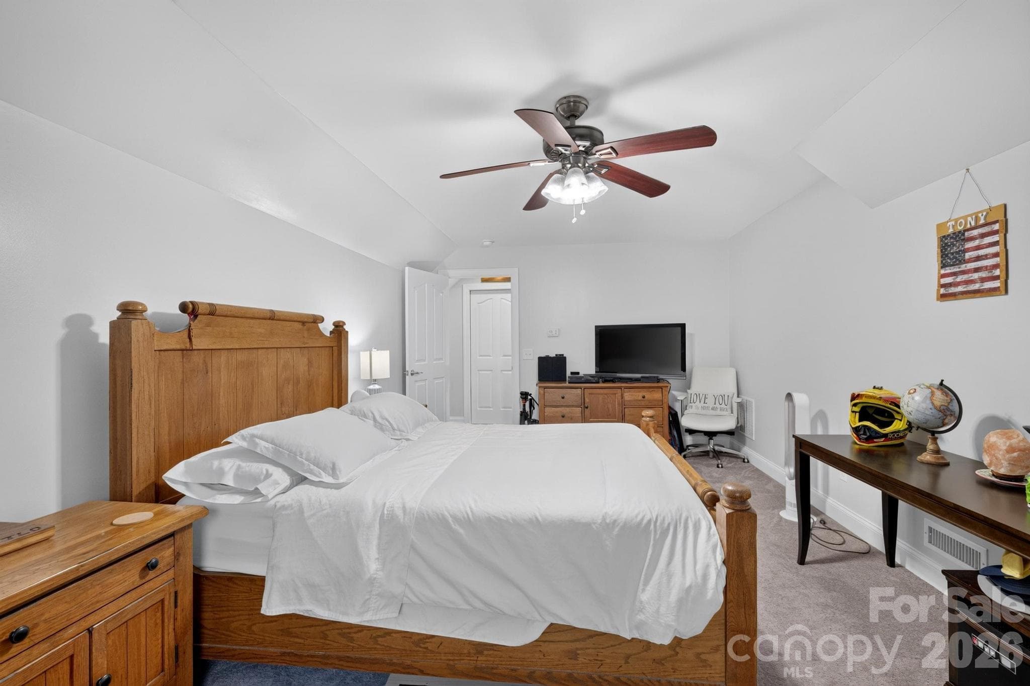 Single Family Residence at 100 Rivercliff Drive, Hudson, photo 27 of 48