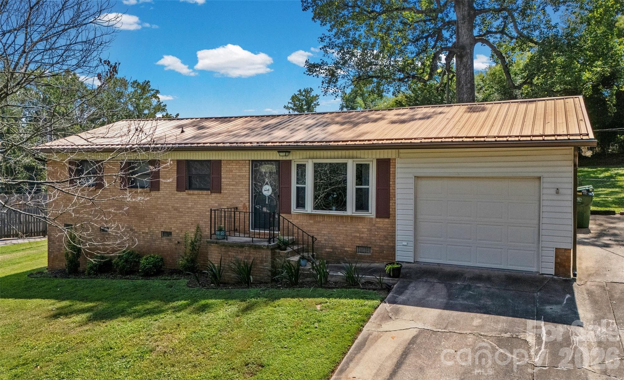 2435 Lewiston Drive