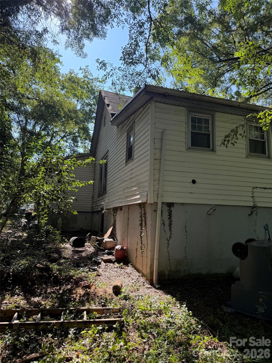 Single Family Residence at 1823 Seigle Avenue, Charlotte, photo 3 of 3