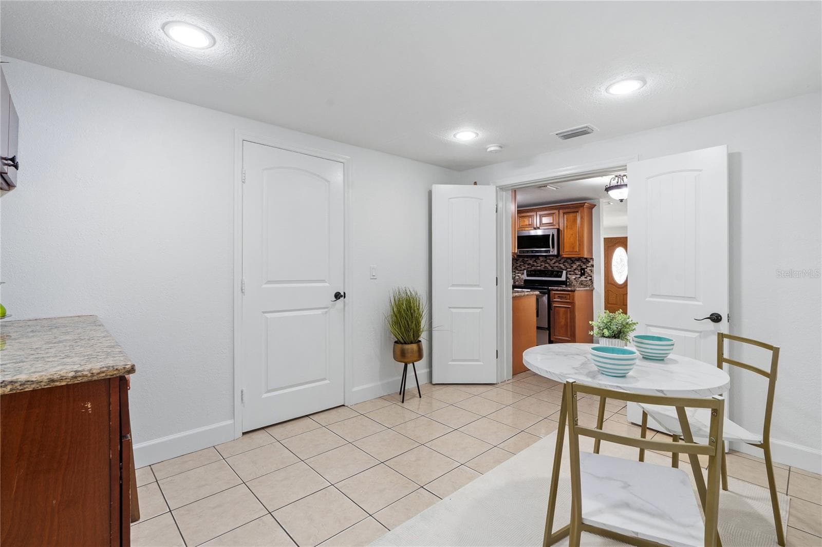 Single Family Residence at 6004 W JEAN ST, TAMPA, photo 13 of 40