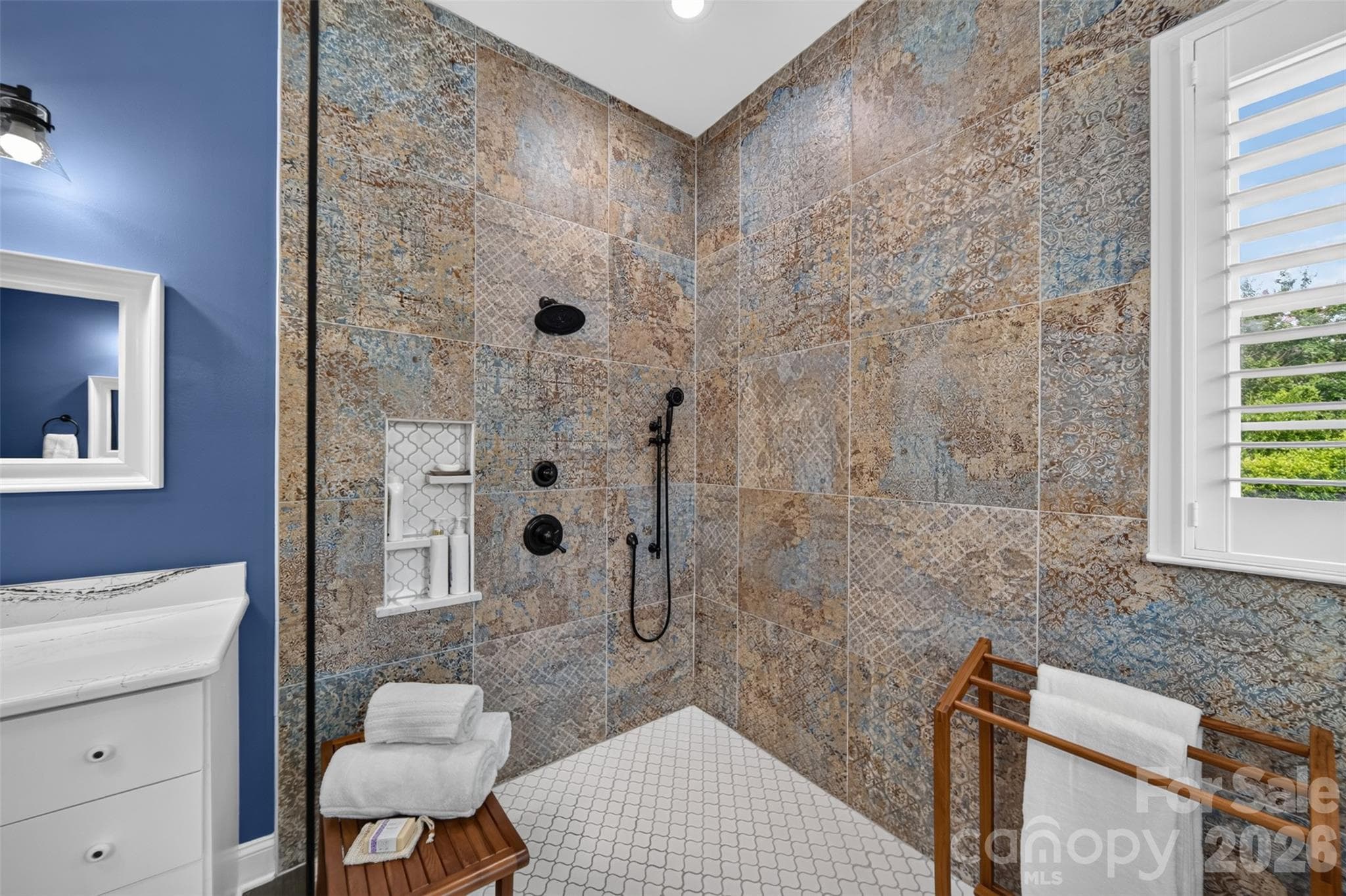 Single Family Residence at 12823 Forrester Avenue, Huntersville, photo 6 of 42