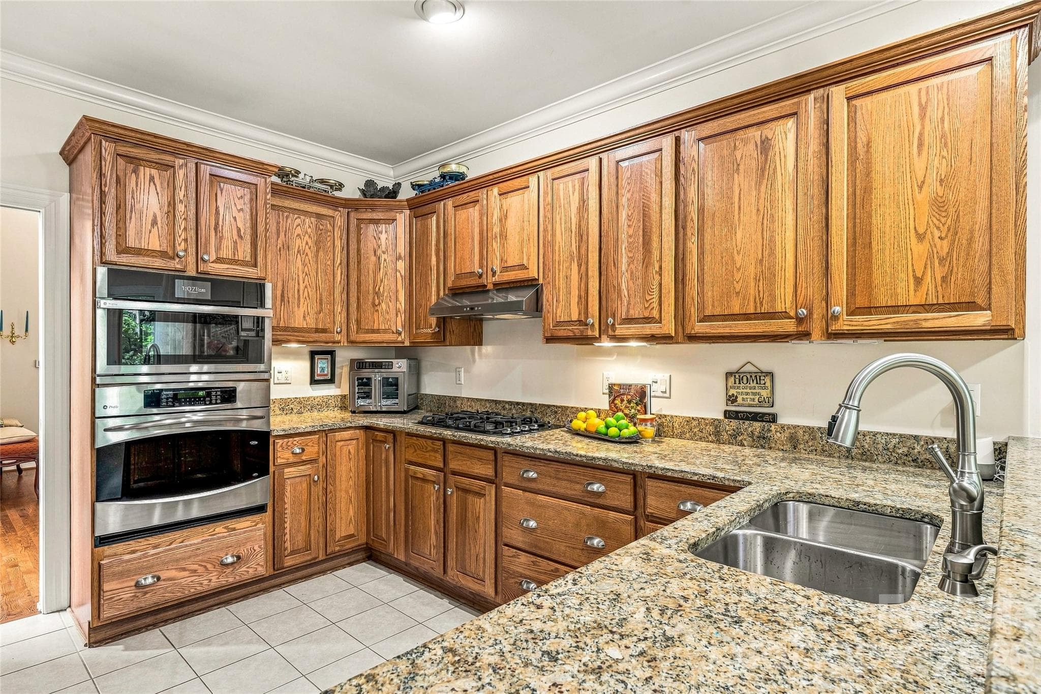 Single Family Residence at 11 Tiverton Lane, Asheville, photo 11 of 33
