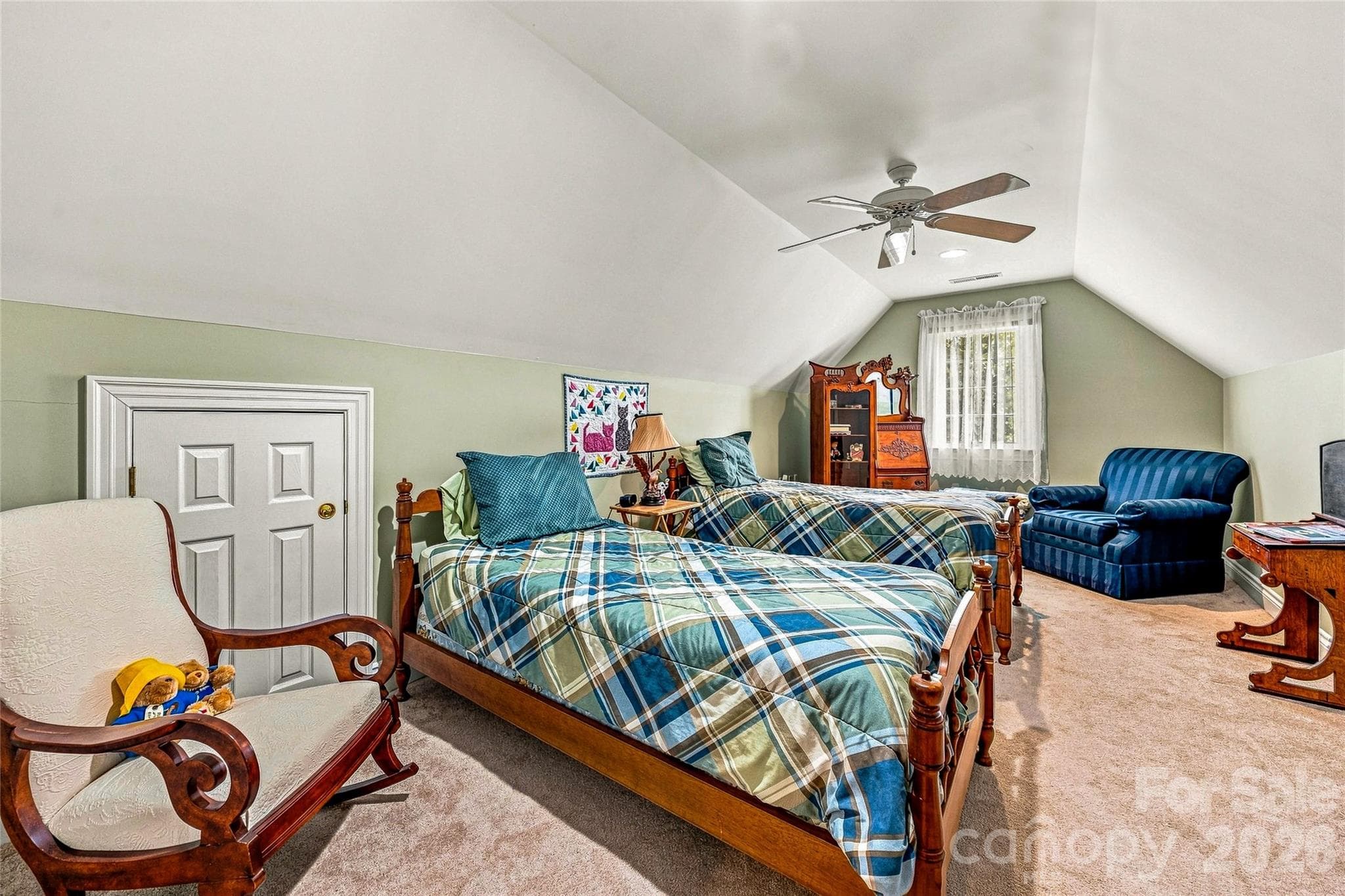 Single Family Residence at 11 Tiverton Lane, Asheville, photo 24 of 33