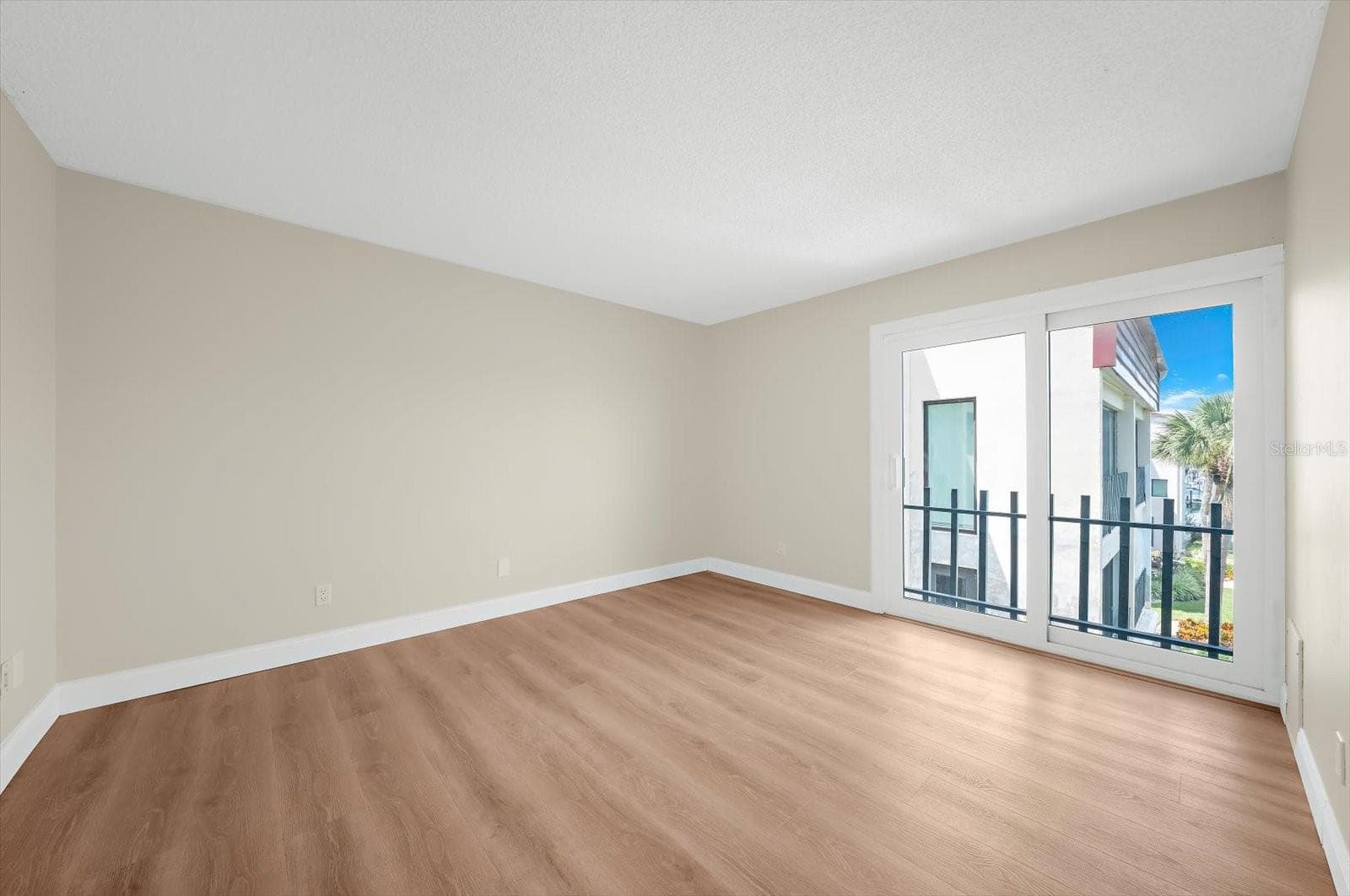 The primary bedroom is spacious and offers outstanding view - 868 BAYWAY BLVD #307, CLEARWATER BEACH