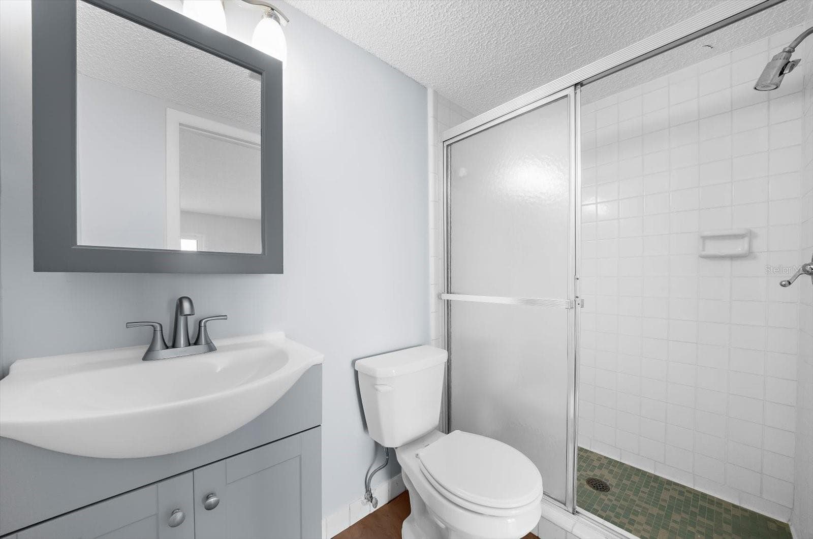 Primary En-suite bath with walk in shower - 868 BAYWAY BLVD #307, CLEARWATER BEACH