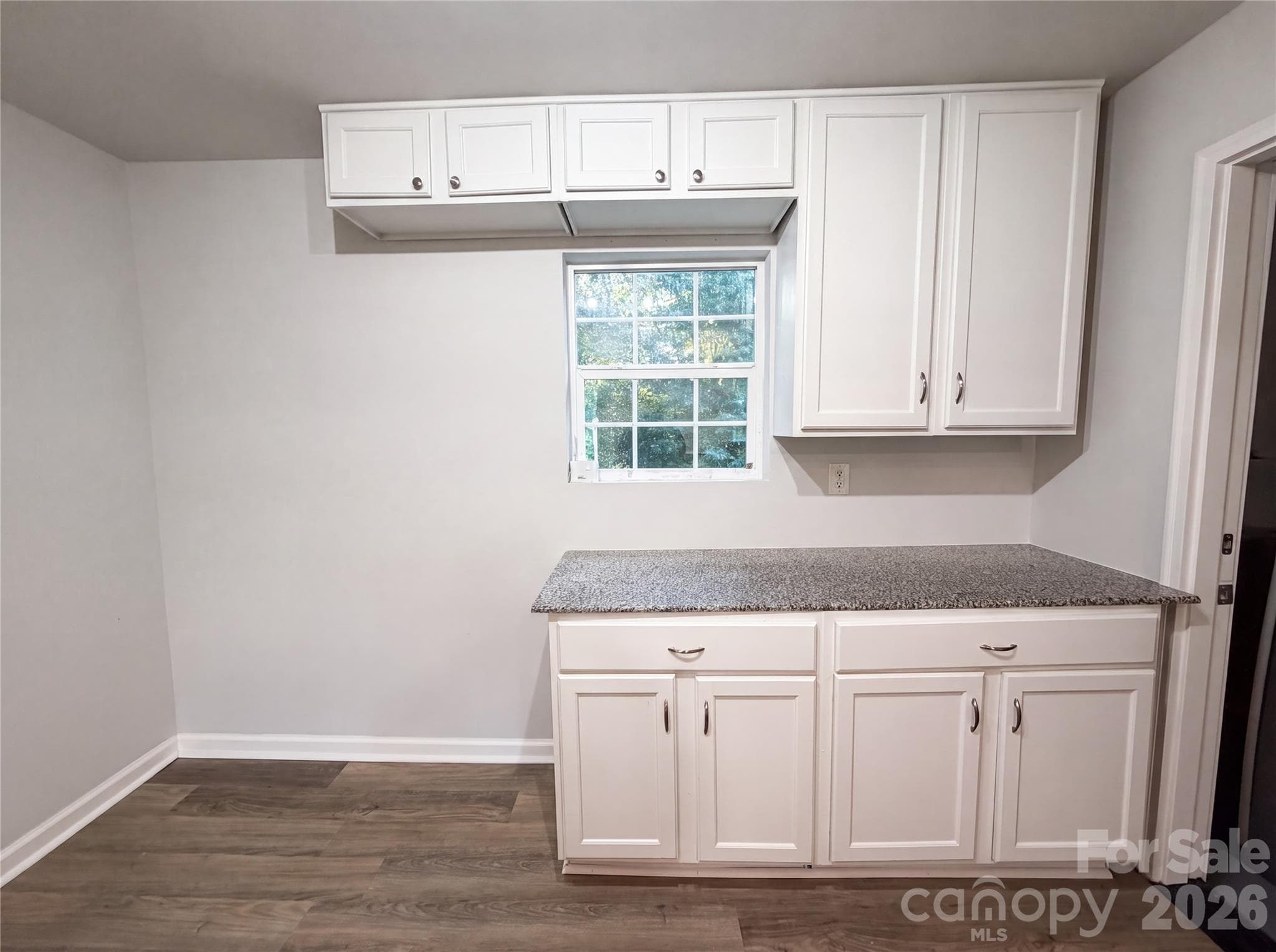Single Family Residence at 224 Avery Street, Fort Mill, photo 9 of 15