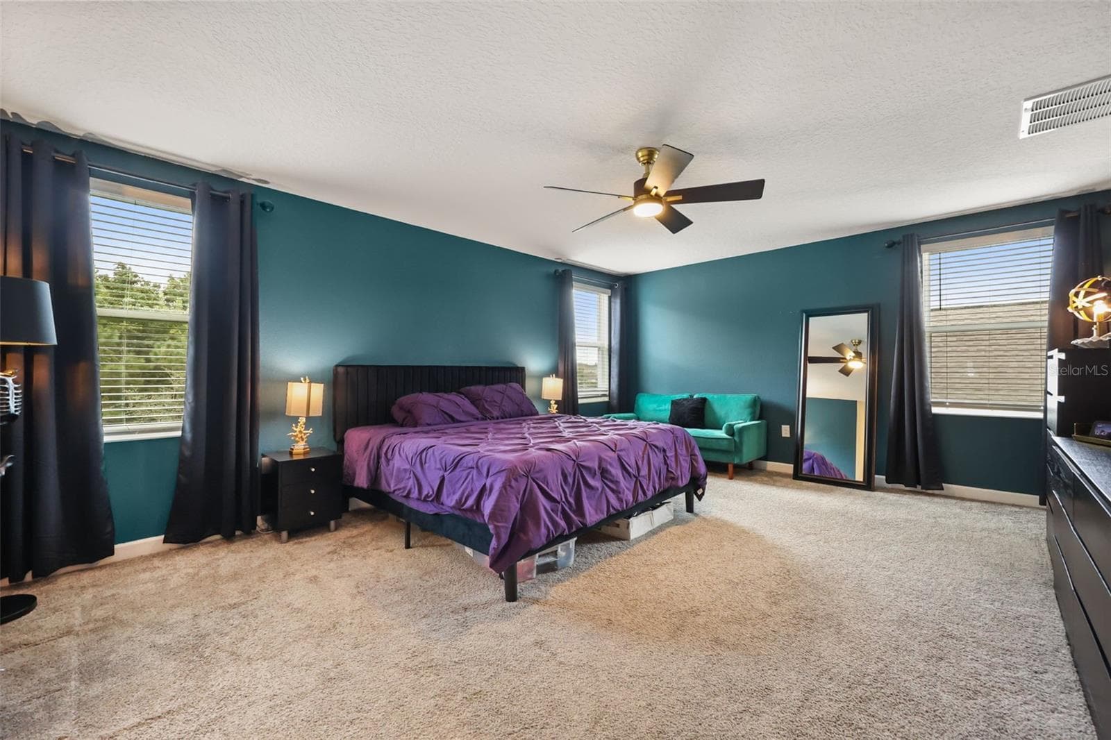 Primary bedroom - 512 WESTCHESTER CT, DAVENPORT