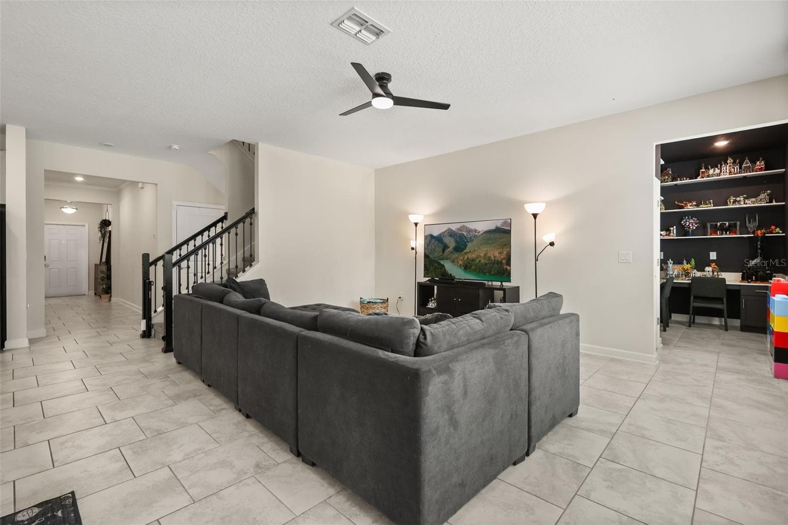 Single Family Residence at 512 WESTCHESTER CT, DAVENPORT, photo 9 of 72