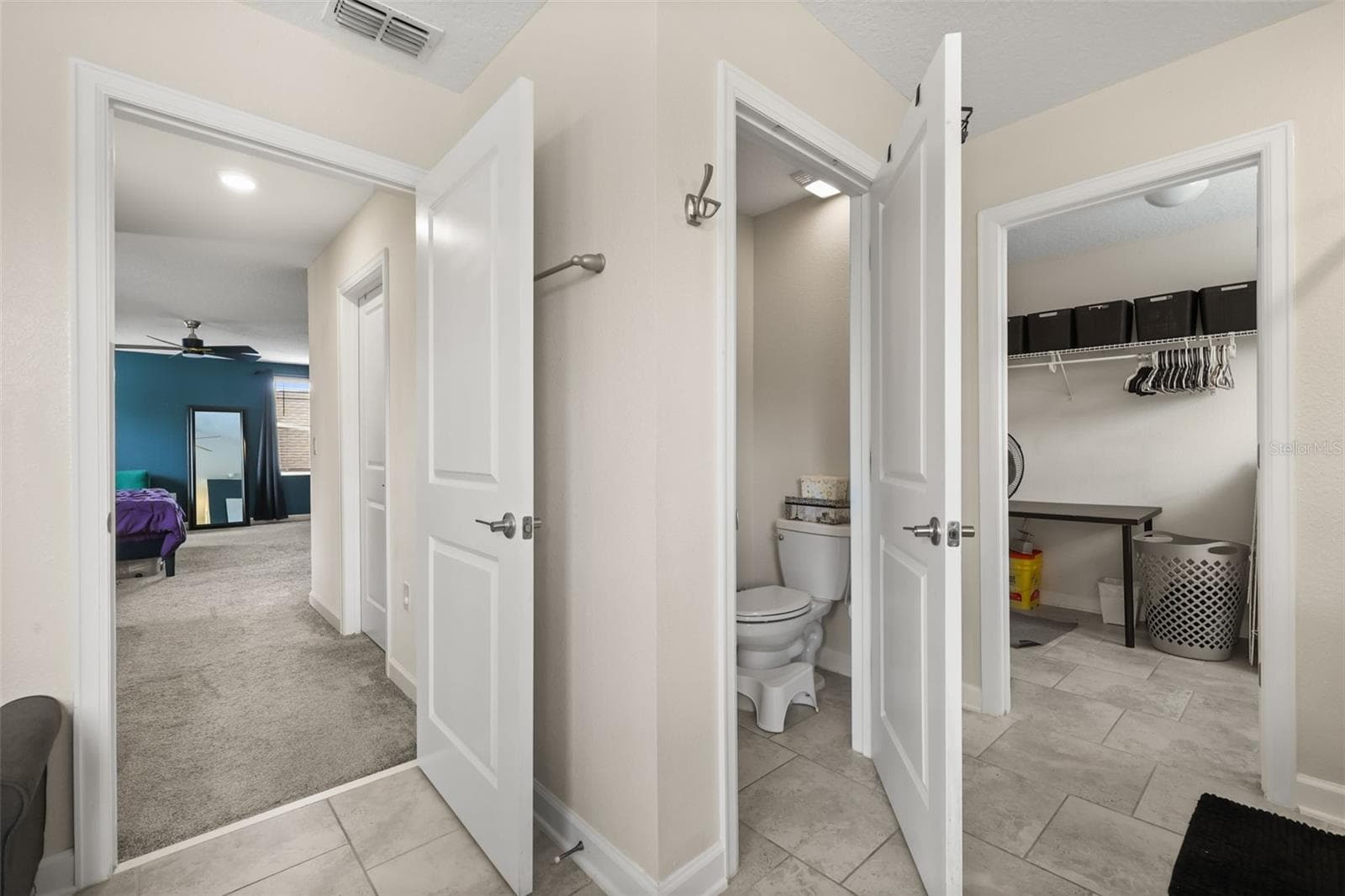 Primary bathroom - 512 WESTCHESTER CT, DAVENPORT