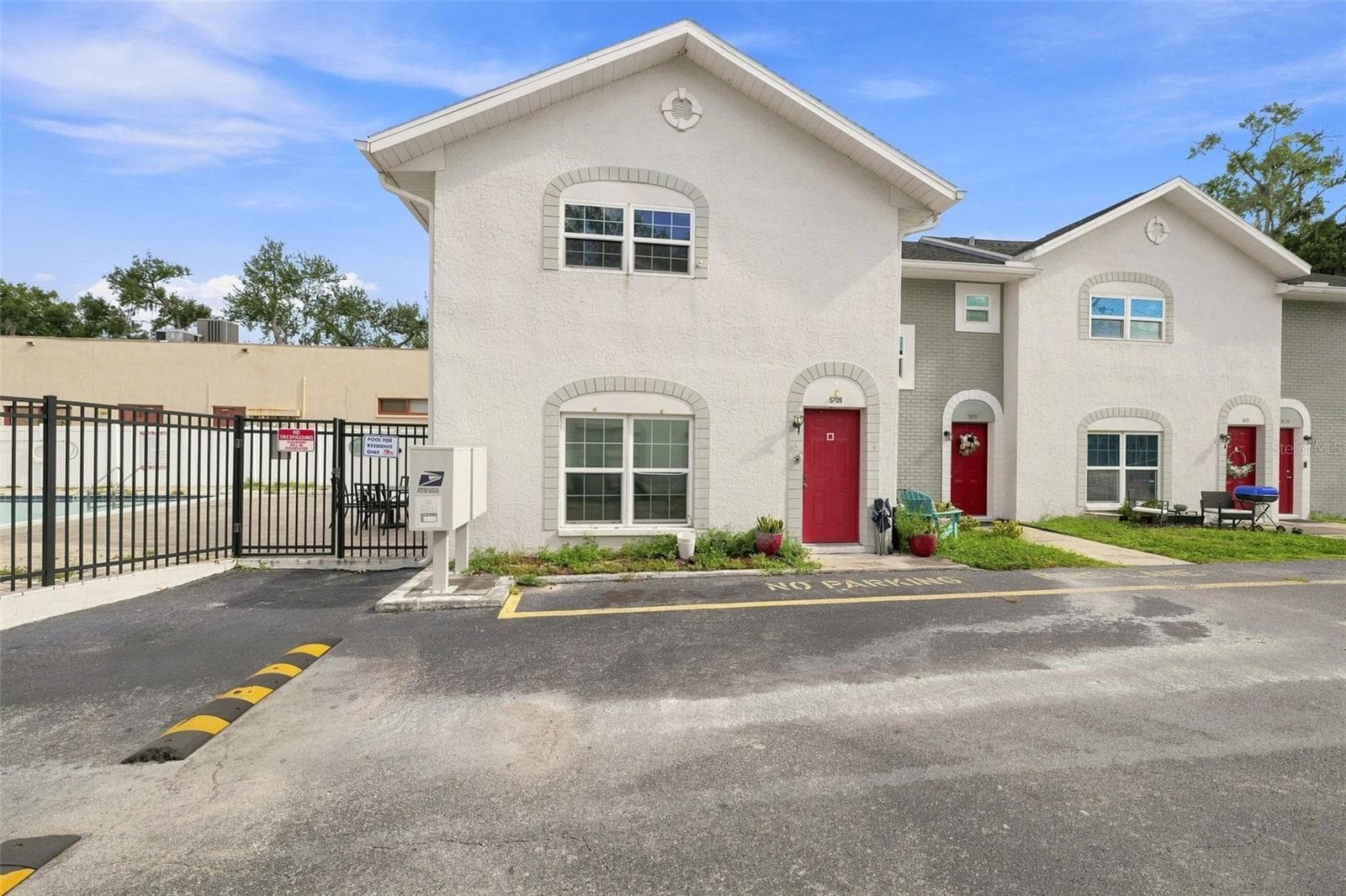 Front Exterior - 5709 TOWNHOUSE DR, NEW PORT RICHEY