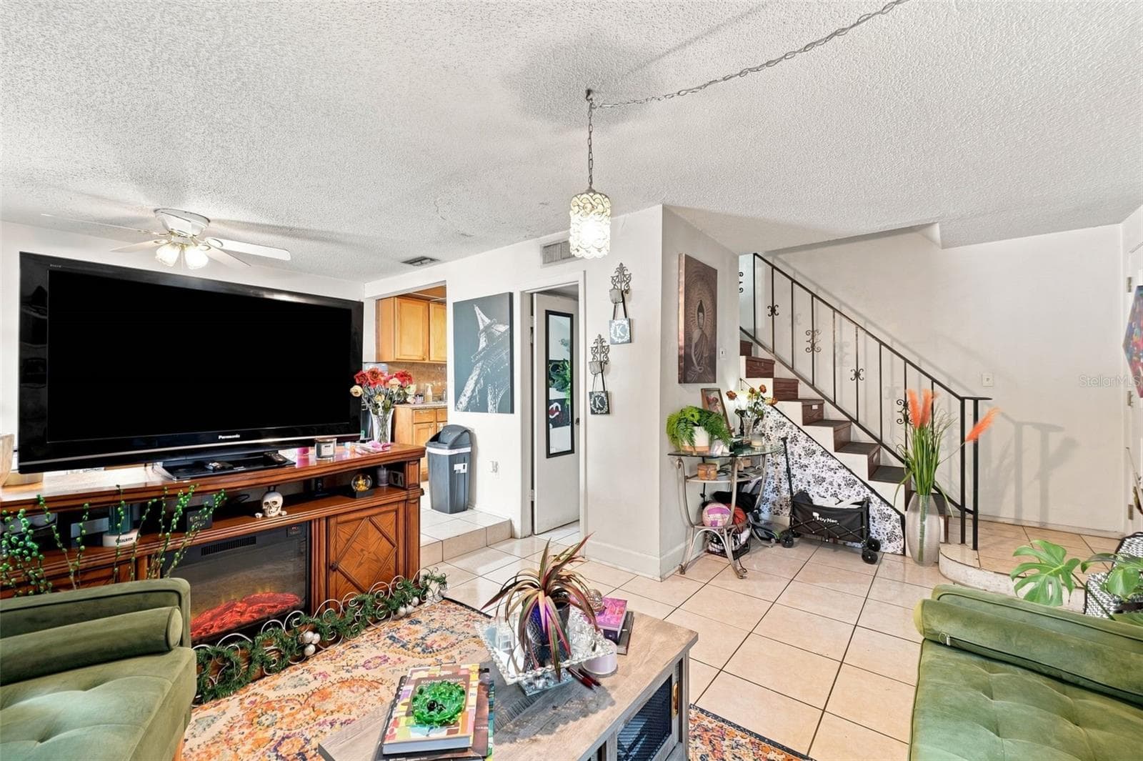 Living Room - 5709 TOWNHOUSE DR, NEW PORT RICHEY