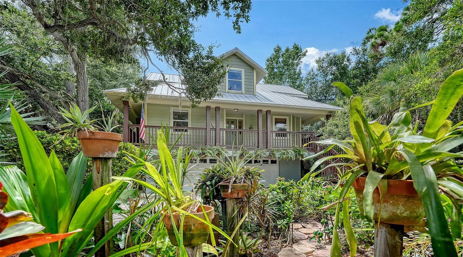 Single Family Residence at 2046 CORDES ST, OSPREY, photo 4 of 43