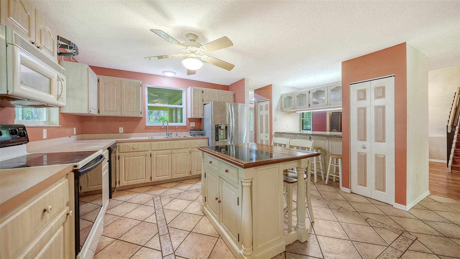 Single Family Residence at 2046 CORDES ST, OSPREY, photo 10 of 43