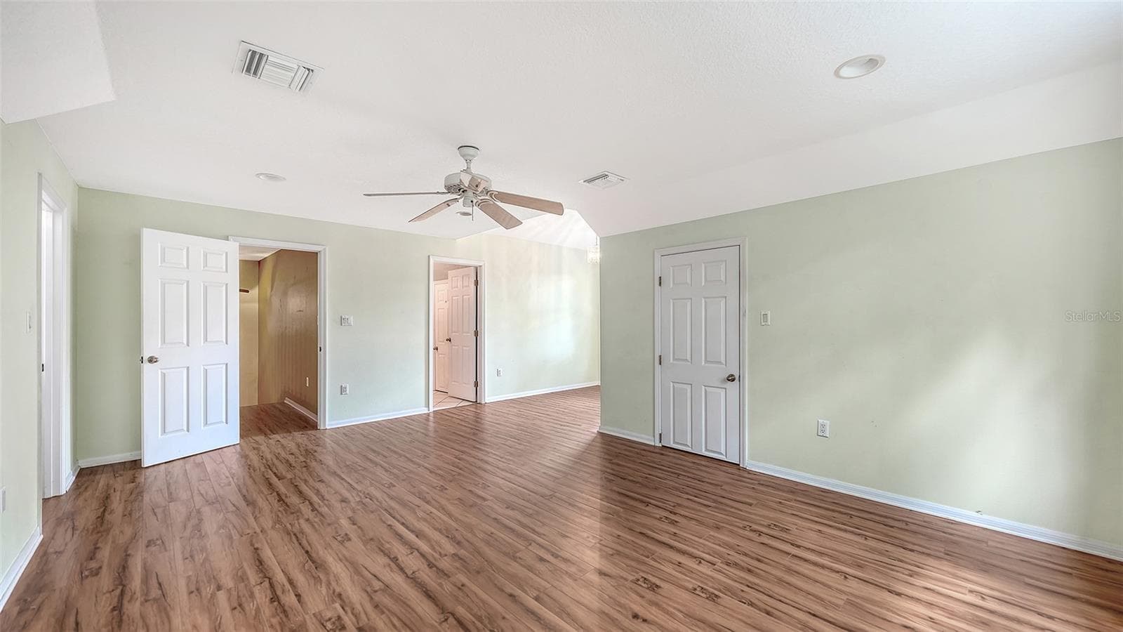 Single Family Residence at 2046 CORDES ST, OSPREY, photo 18 of 43