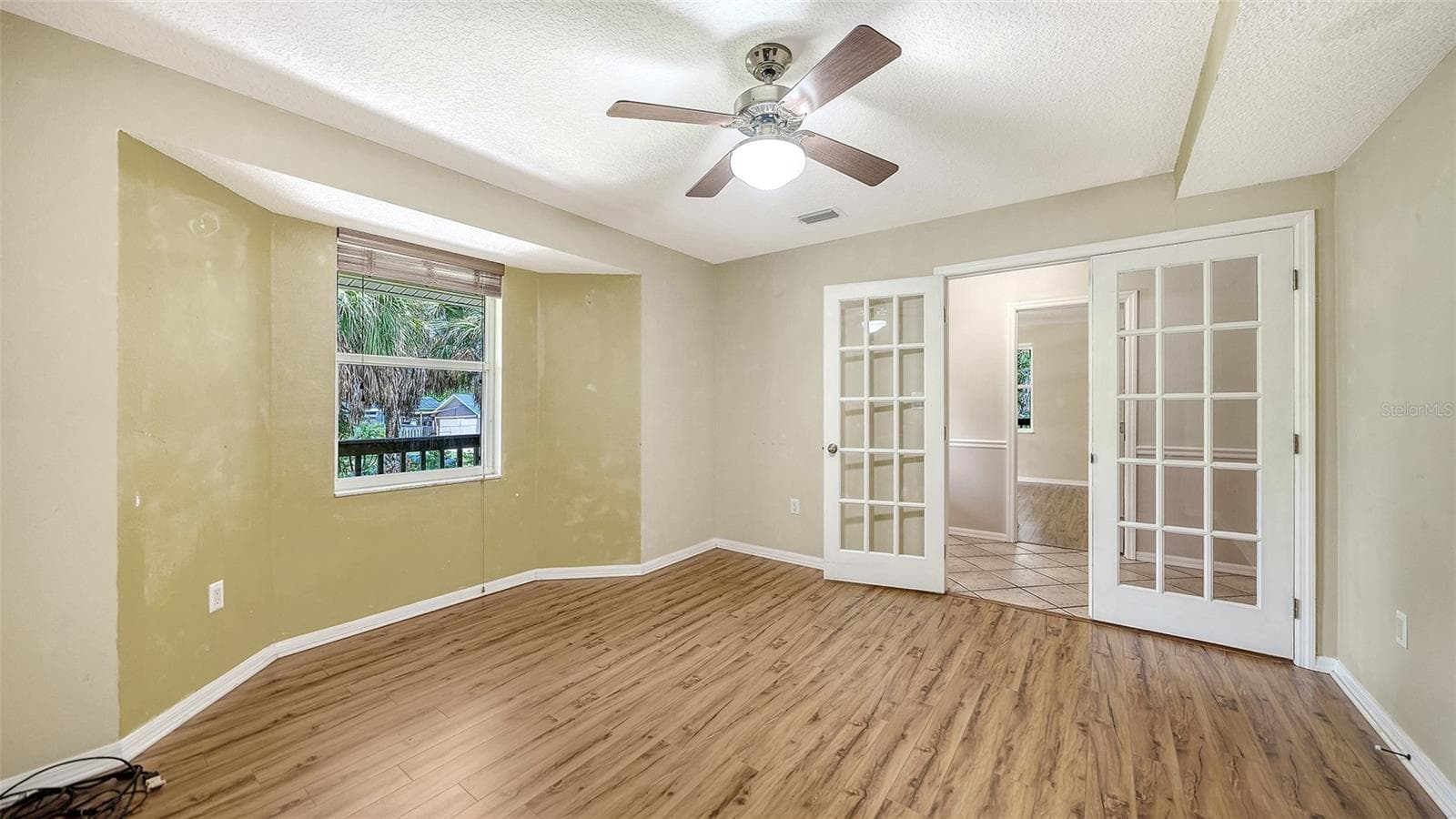 Single Family Residence at 2046 CORDES ST, OSPREY, photo 23 of 43