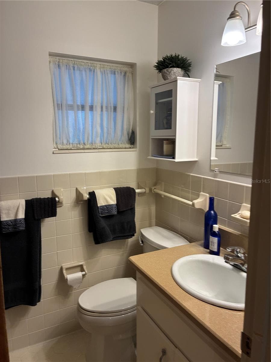 MASTER BATHROOM - 41 SPRING LN, HAINES CITY