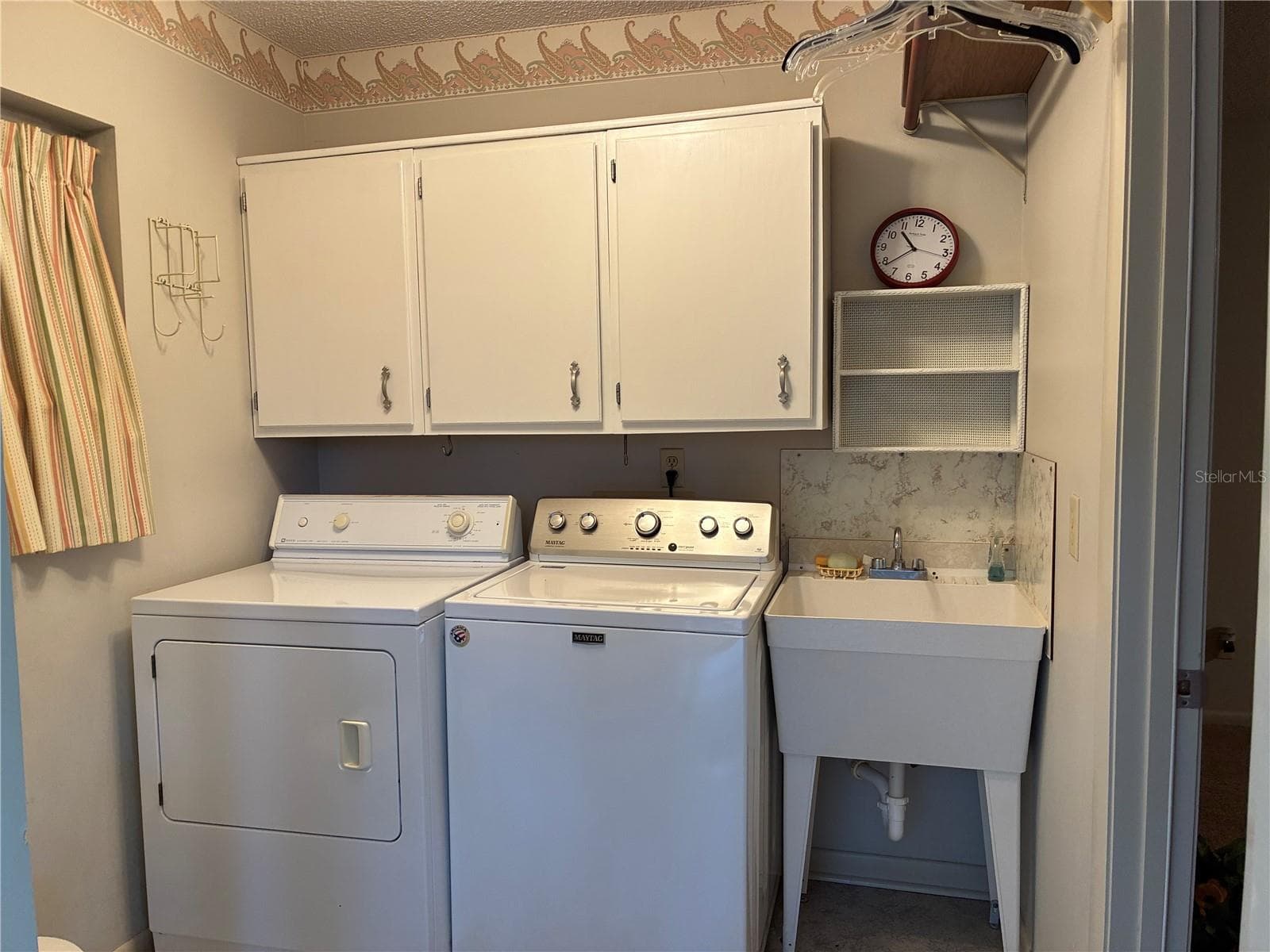 LAUNDRY HALF/BATH - 41 SPRING LN, HAINES CITY