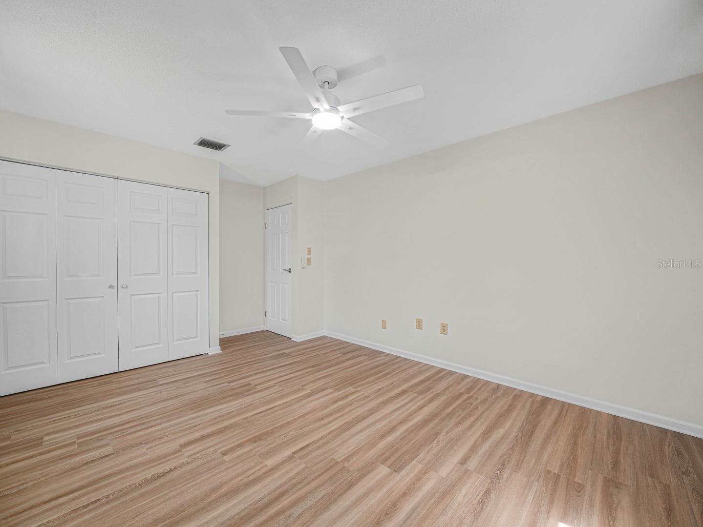 Single Family Residence at 619 LAKE BLUE DR, LAKE PLACID, photo 10 of 47
