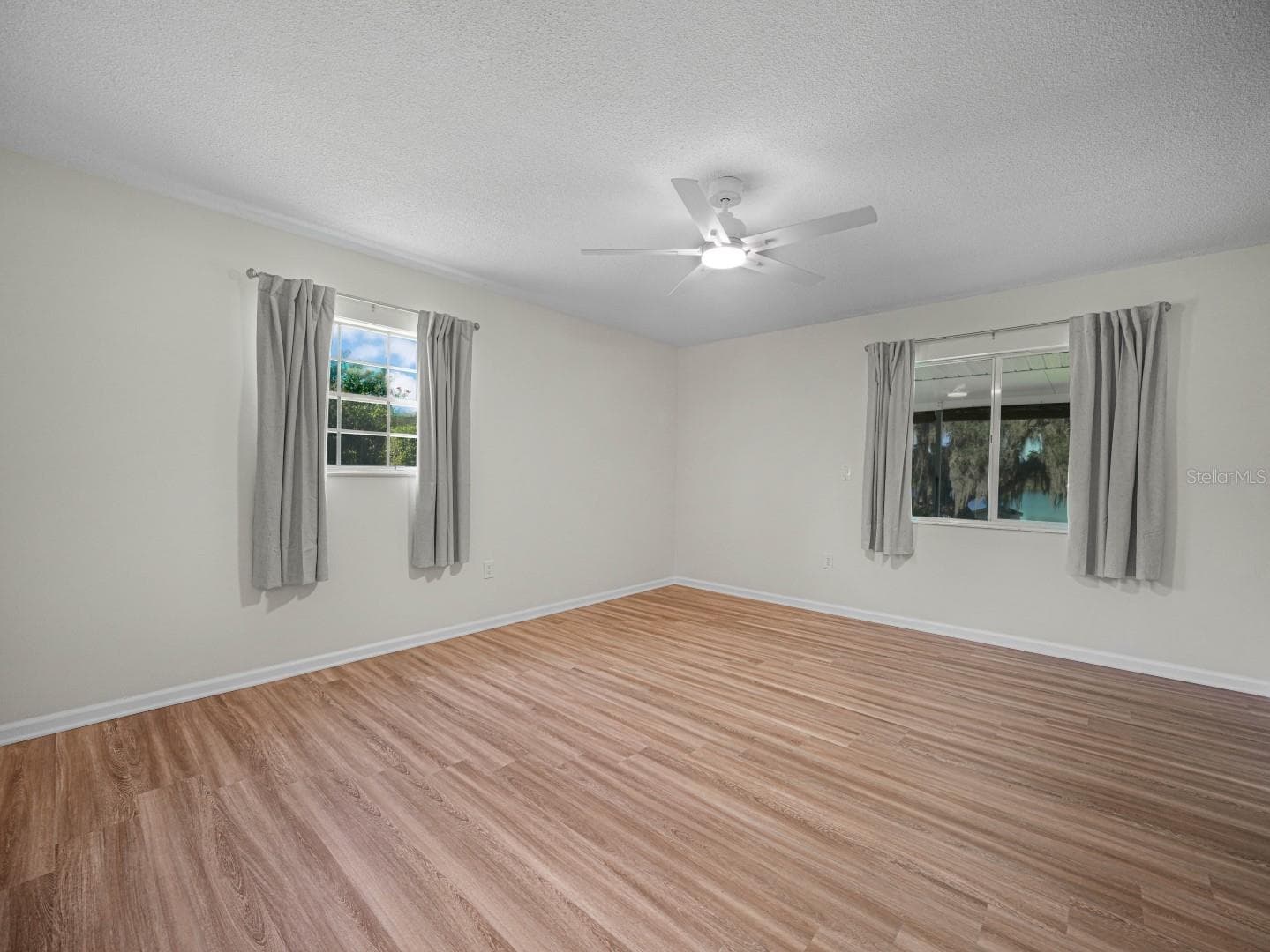 Single Family Residence at 619 LAKE BLUE DR, LAKE PLACID, photo 11 of 47