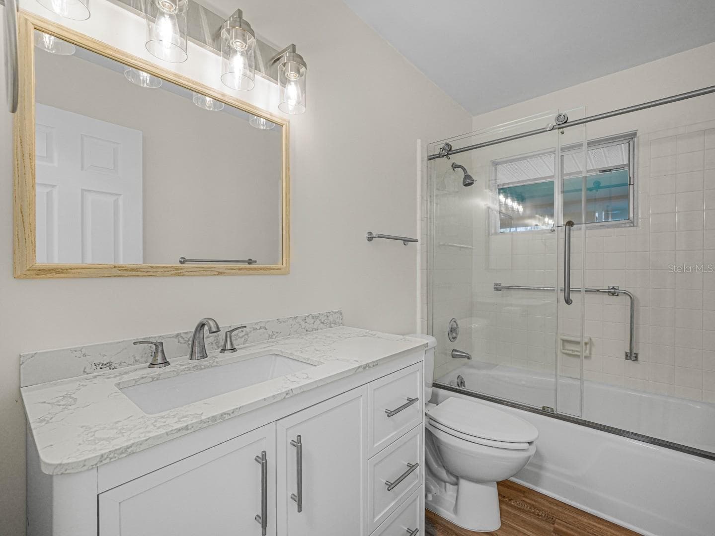 Single Family Residence at 619 LAKE BLUE DR, LAKE PLACID, photo 19 of 47
