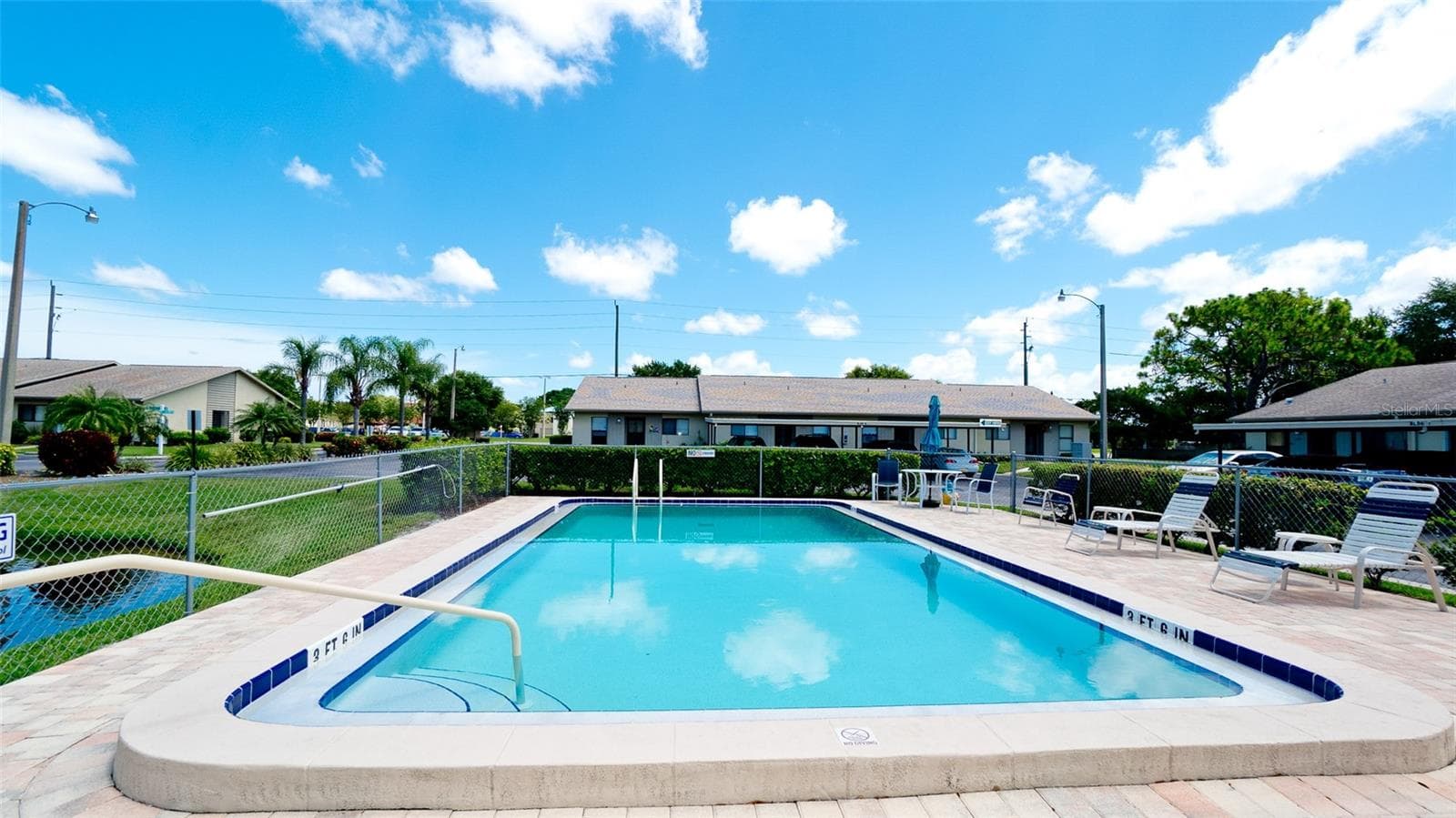 Condominium at 6019 27TH ST W #6019, BRADENTON, photo 16 of 17