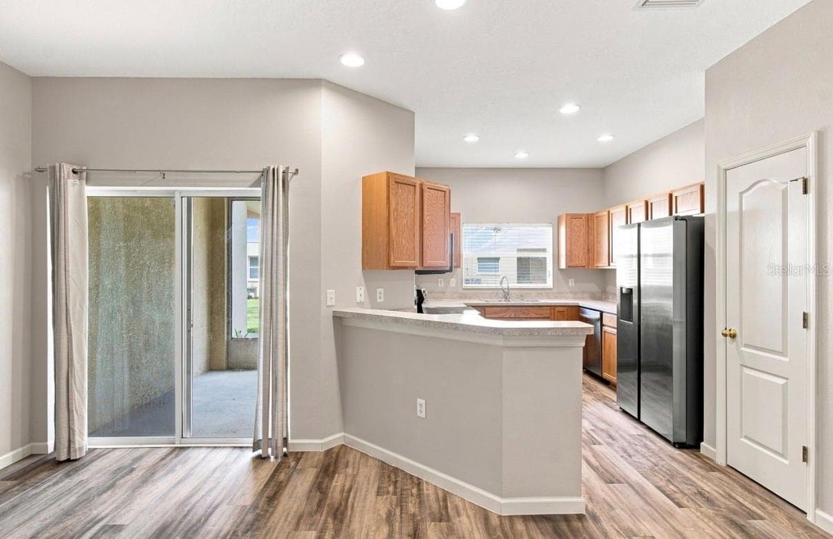 Townhouse at 9904 VENETIAN RIVER WAY, TAMPA, photo 2 of 64