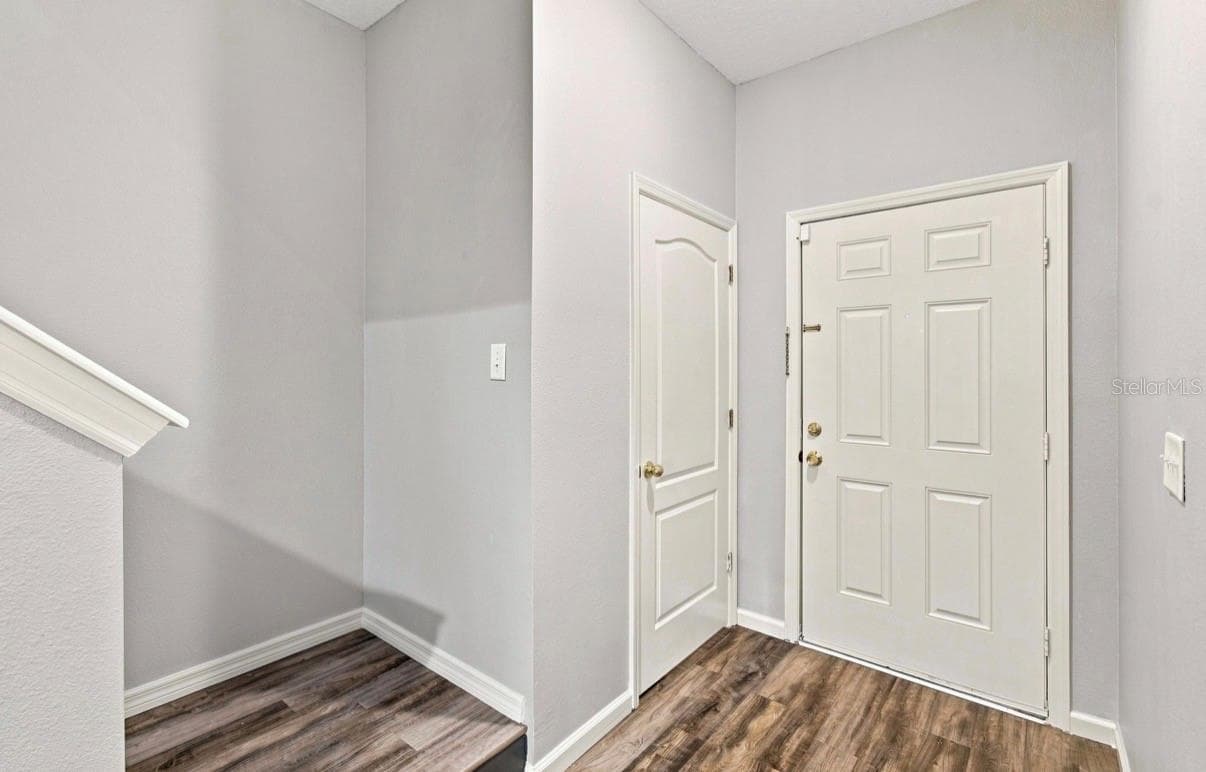 Townhouse at 9904 VENETIAN RIVER WAY, TAMPA, photo 12 of 64