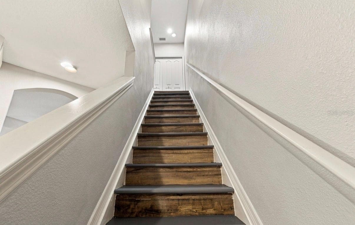 Townhouse at 9904 VENETIAN RIVER WAY, TAMPA, photo 28 of 64