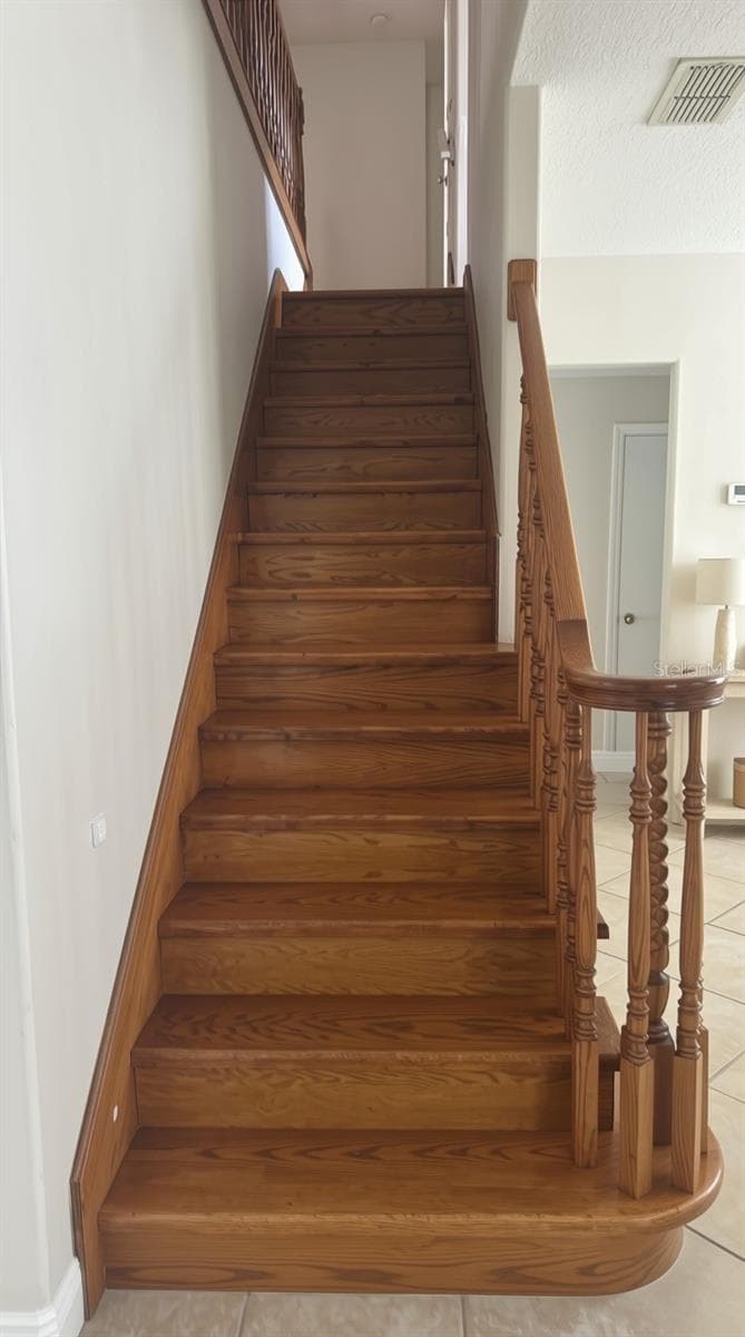 Single Family Residence at 219 HUNT ST, CLERMONT, photo 5 of 13