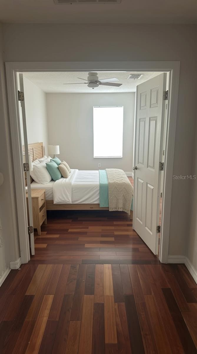 Single Family Residence at 219 HUNT ST, CLERMONT, photo 8 of 13