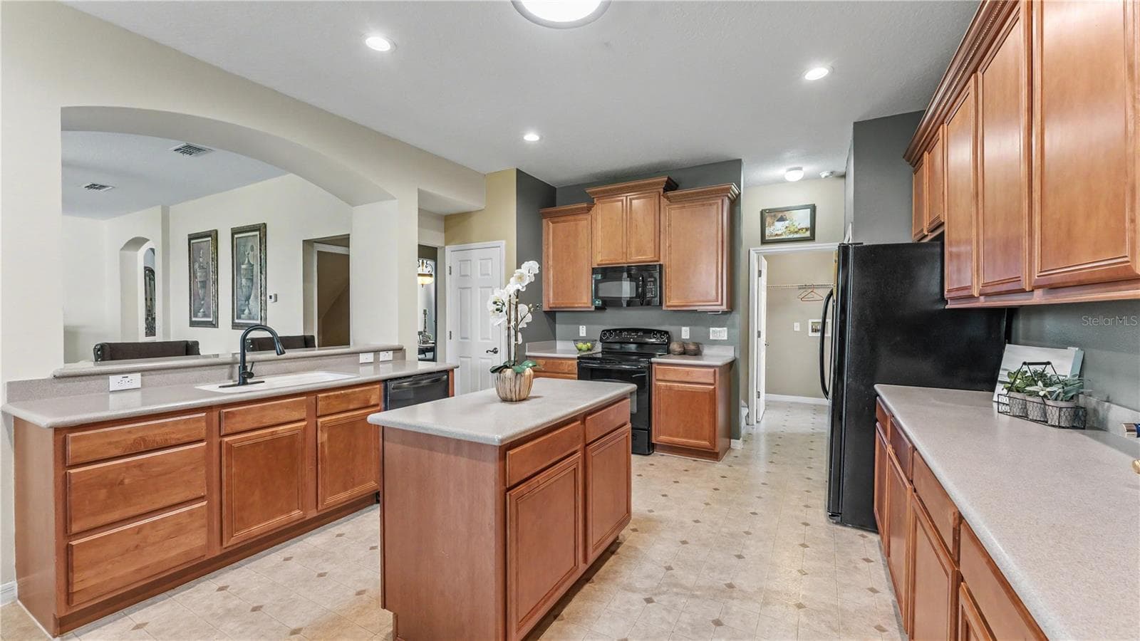 Single Family Residence at 279 BROOKSHIRE DR, LAKE WALES, photo 10 of 56