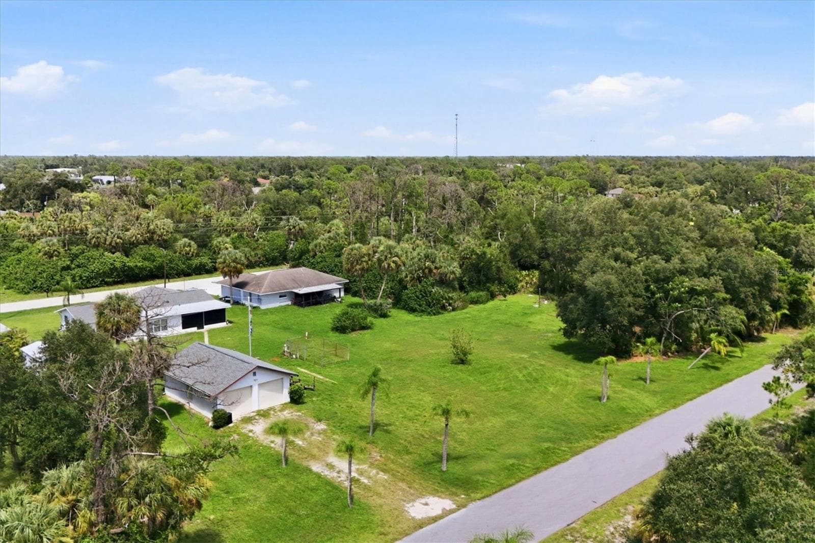 Single Family Residence at 15231 CHAMBERLAIN BLVD, PORT CHARLOTTE, photo 33 of 46